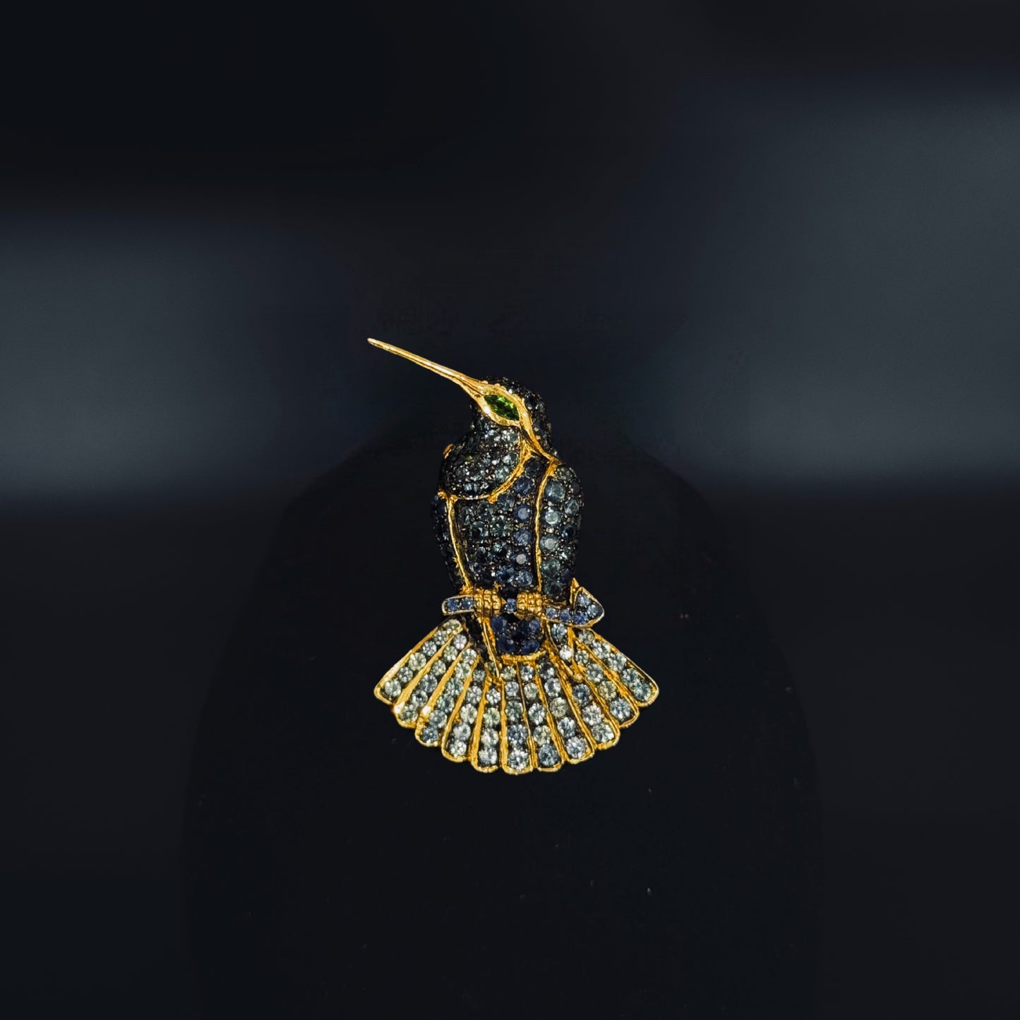 MAGPIE BROOCH
