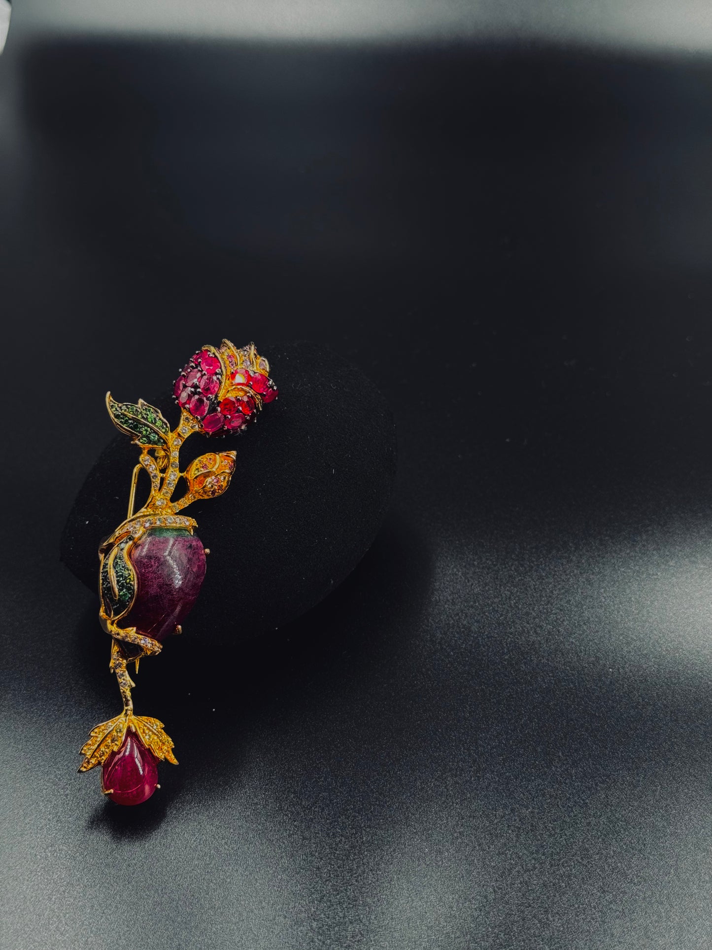 ROSETTE BROOCH & PENDANT